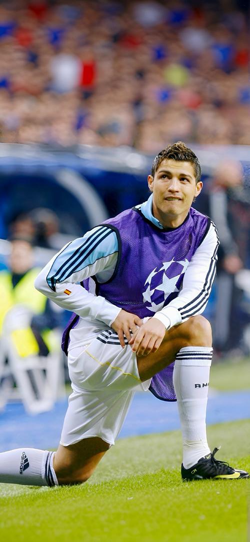 本泽马：姆巴佩能为皇马带来欧冠冠军，但是还需要全队的努力（本泽马：姆巴佩有望助皇马问鼎欧冠，仍需全队合力）