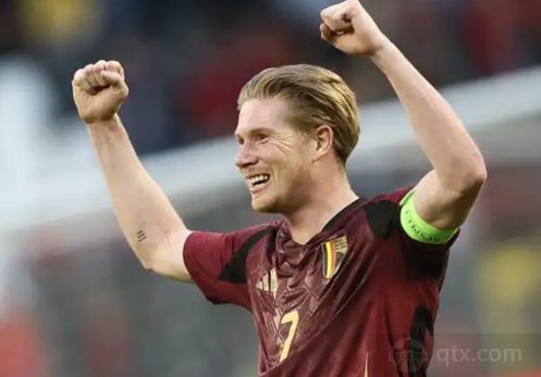 卡里克、鲁尼和弗莱彻，都在曼联青训体系。