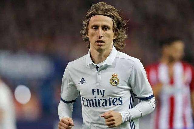 科瓦奇：阿德耶米就像被上帝亲吻过一样，天生拥有惊人的速度