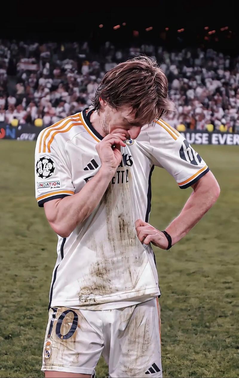 泰晤士报：明年世界杯VAR可能介入角球判罚