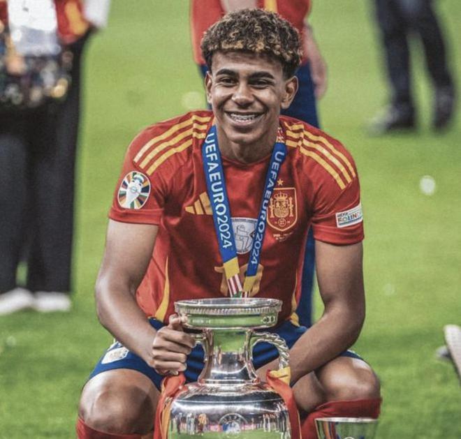 下半场发威！穆雷贡献23分12助攻，三分4中3