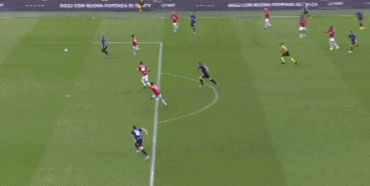 意甲保级生死冲！萨索洛主场剿杀19名紫百合，贝拉尔迪复出即王炸