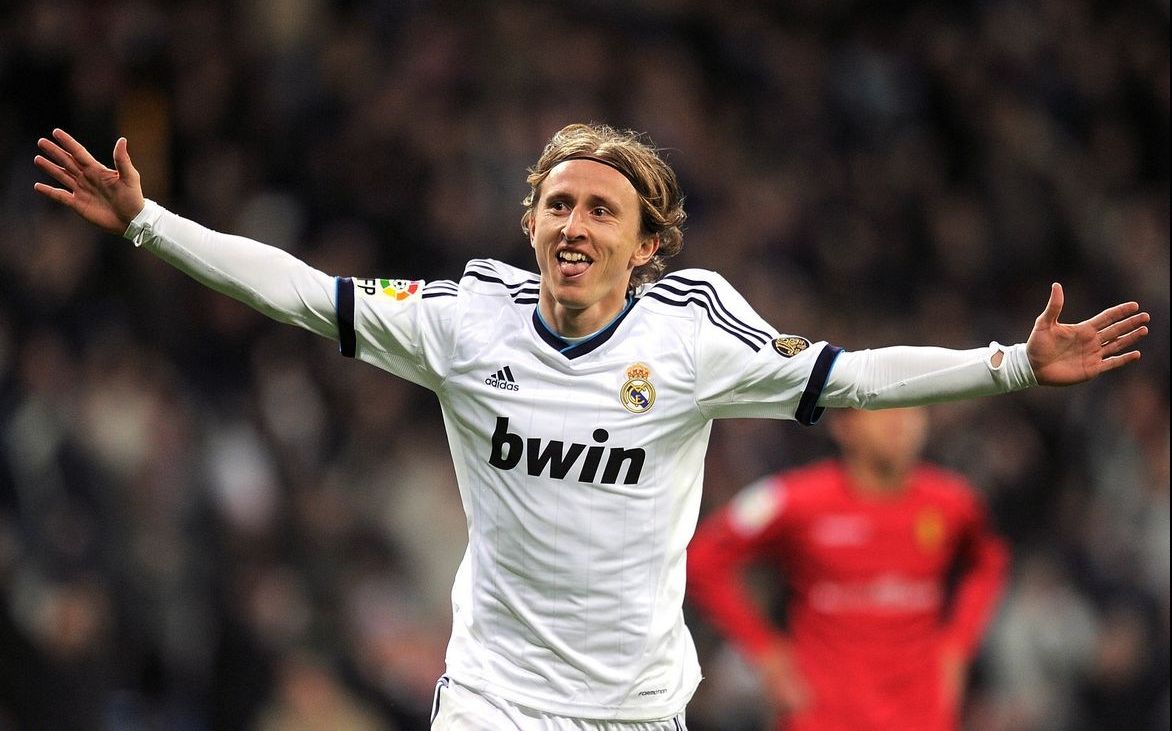 2025中超抢断榜：西海岸杨希以105次居首，英博吕焯毅排第二