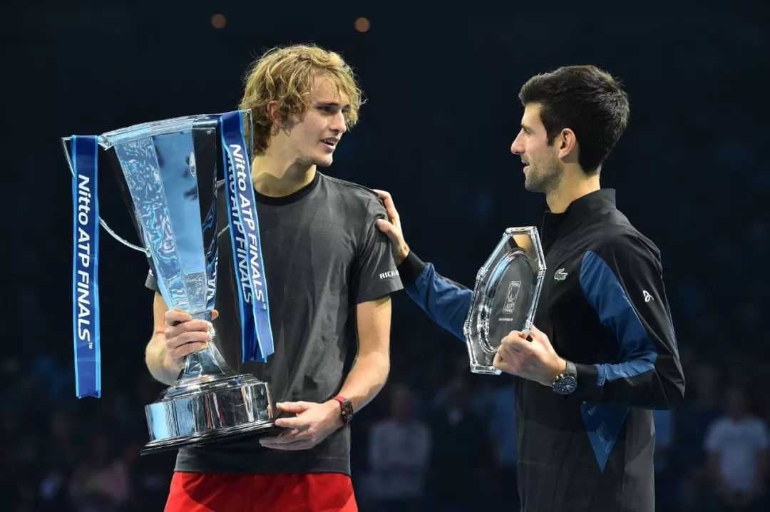 与媒体纷纷 与媒体纷纷